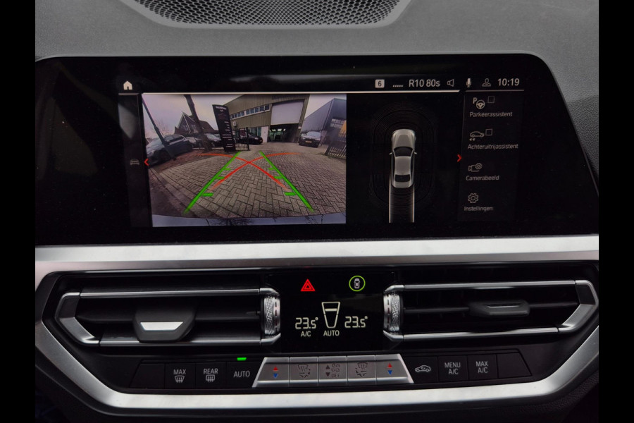 BMW 2 Serie 220i M Sport Coupé 50-jahre Edition Fabrieksgarantie Schuifdak NAP NL CarPlay Camera 100% Dealeronderhouden RIJKLAAR