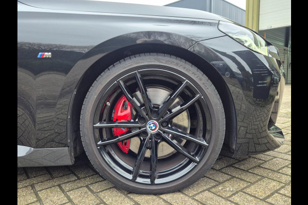 BMW 2 Serie 220i M Sport Coupé 50-jahre Edition Fabrieksgarantie Schuifdak NAP NL CarPlay Camera 100% Dealeronderhouden RIJKLAAR