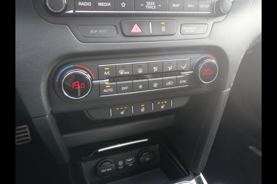 Kia Ceed SW 1.4 T-GDi GT-Line | Schuif-Kanteldak | Trekhaak | Stoelverwarming | LED | Clima | Navi | Camera