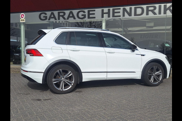 Volkswagen Tiguan 1.5 TSI ACT DSG Highline Business R | Panorama | Climate V+A | Adaptive CC | LED | Navi |