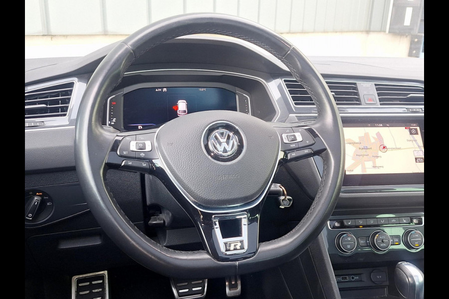 Volkswagen Tiguan 1.5 TSI ACT DSG Highline Business R | Panorama | Climate V+A | Adaptive CC | LED | Navi |