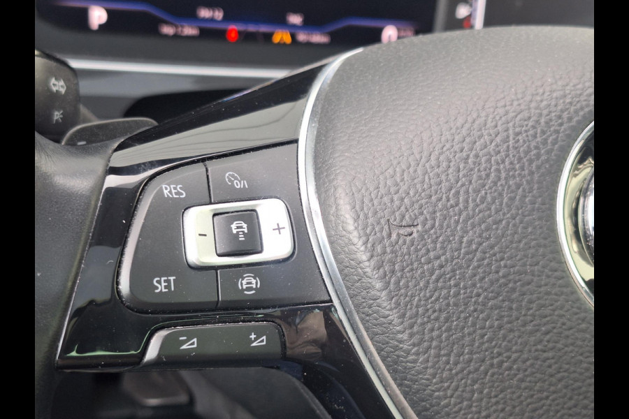 Volkswagen Tiguan 1.5 TSI ACT DSG Highline Business R | Panorama | Climate V+A | Adaptive CC | LED | Navi |