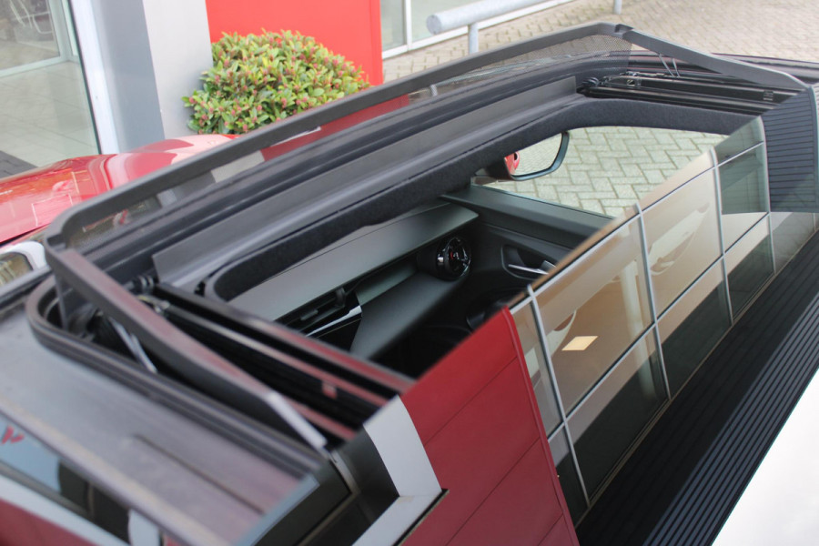 Alfa Romeo junior Alfa Romeo Junior ELETTRICA SPECIALE 156PK 54 kWh | PANORAMISCH SCHUIF/KANTEL DAK | BICOLOR DAK (ZWART DAK) | TECHNOLOGIE PAKKET (O.A. FULL LED ADAPTIVE MATRIX KOPLAMPEN/DODEHOEK DETECTIE/DRAADLOZE TELEFOONLADER/ACHTERUITRIJ CAMERA/PARKEERSENSOREN VOOR, ACHTER,ZIJKANT) | DRAADLOZE APPLE CARPLAY/ANDROID AUTO | CLIMATE CONTROL | ELEKTRISCH BEDIENBARE ACHTERKLEP | STOEL VERWARMING | ELEKTRISCH BEDIENBARE VOORSTOEL | VERKEERSBORDEN HERKENNING | ADAPTIVE CRUISE CONTROL | KEYLESS ENTRY/START |