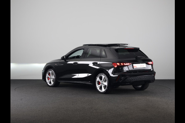 Audi A3 Sportback 45 TFSI e S edition Competition 245pk | Panoramadak | Sonos 3D | Ambient light | Parkeercamere | Adaptieve cruise controle