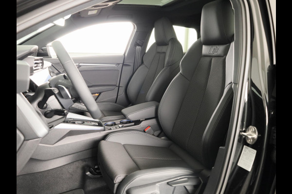 Audi A3 Sportback 45 TFSI e S edition Competition 245pk | Panoramadak | Sonos 3D | Ambient light | Parkeercamere | Adaptieve cruise controle