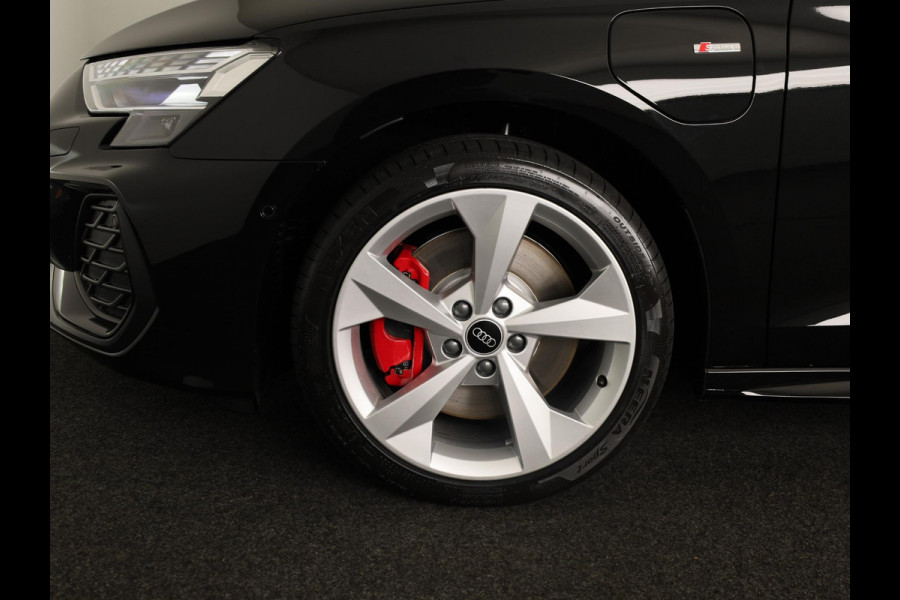 Audi A3 Sportback 45 TFSI e S edition Competition 245pk | Panoramadak | Sonos 3D | Ambient light | Parkeercamere | Adaptieve cruise controle