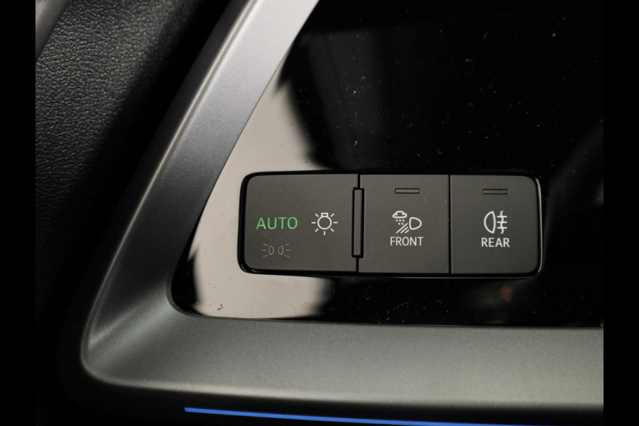 Audi A3 Sportback 45 TFSI e S edition Competition 245pk | Panoramadak | Sonos 3D | Ambient light | Parkeercamere | Adaptieve cruise controle