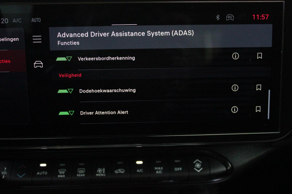 Alfa Romeo junior Alfa Romeo Junior ELETTRICA SPECIALE 156PK 54 kWh | PANORAMISCH SCHUIF/KANTEL DAK | BICOLOR DAK (ZWART DAK) | TECHNOLOGIE PAKKET (O.A. FULL LED ADAPTIVE MATRIX KOPLAMPEN/DODEHOEK DETECTIE/DRAADLOZE TELEFOONLADER/ACHTERUITRIJ CAMERA/PARKEERSENSOREN VOOR, ACHTER,ZIJKANT) | DRAADLOZE APPLE CARPLAY/ANDROID AUTO | CLIMATE CONTROL | ELEKTRISCH BEDIENBARE ACHTERKLEP | STOEL VERWARMING | ELEKTRISCH BEDIENBARE VOORSTOEL | VERKEERSBORDEN HERKENNING | ADAPTIVE CRUISE CONTROL | KEYLESS ENTRY/START |