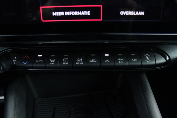 Alfa Romeo junior Alfa Romeo Junior ELETTRICA SPECIALE 156PK 54 kWh | PANORAMISCH SCHUIF/KANTEL DAK | BICOLOR DAK (ZWART DAK) | TECHNOLOGIE PAKKET (O.A. FULL LED ADAPTIVE MATRIX KOPLAMPEN/DODEHOEK DETECTIE/DRAADLOZE TELEFOONLADER/ACHTERUITRIJ CAMERA/PARKEERSENSOREN VOOR, ACHTER,ZIJKANT) | DRAADLOZE APPLE CARPLAY/ANDROID AUTO | CLIMATE CONTROL | ELEKTRISCH BEDIENBARE ACHTERKLEP | STOEL VERWARMING | ELEKTRISCH BEDIENBARE VOORSTOEL | VERKEERSBORDEN HERKENNING | ADAPTIVE CRUISE CONTROL | KEYLESS ENTRY/START |