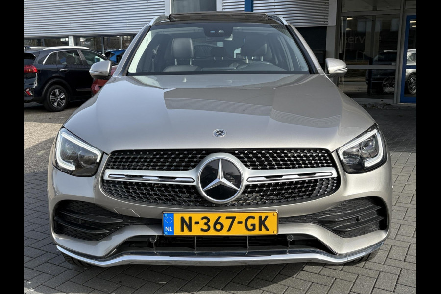 Mercedes-Benz GLC 300e 4MATIC Premium Plus | Panoramadak | Trekhaak | Achteruitrijcamera | Stoelverwarming | Half leder |