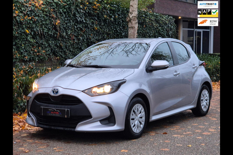 Toyota Yaris Fabrieksgarantie 3-2027 100% dealerond. 1e-eigenaar NAP APK 1-2028 1.5 Hybrid Active Automaat Camera Navi CarPlay