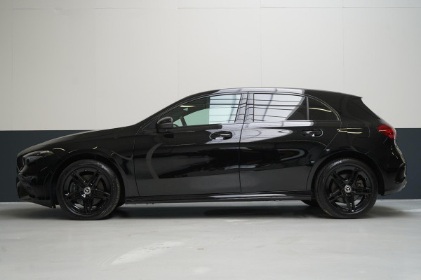 Mercedes-Benz A-Klasse 250 e AMG Line | SoH 96% | Sfeerverlichting | Navigatie | Black pakket | Sportstoelen