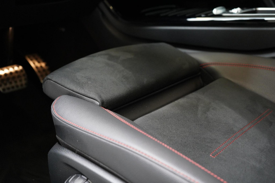 Mercedes-Benz A-Klasse 250 e AMG Line | SoH 96% | Sfeerverlichting | Navigatie | Black pakket | Sportstoelen