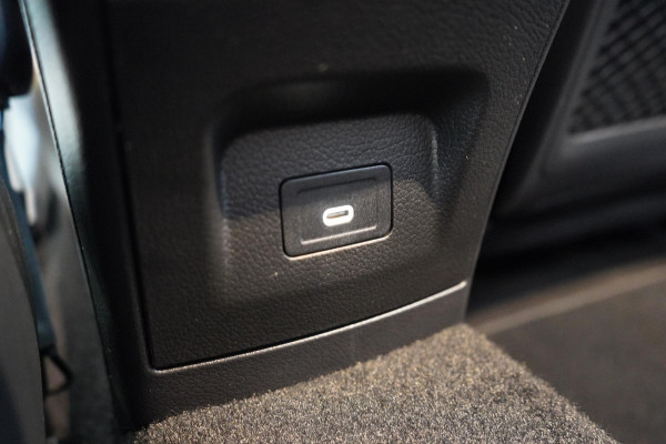 Mercedes-Benz A-Klasse 250 e AMG Line | SoH 96% | Sfeerverlichting | Navigatie | Black pakket | Sportstoelen