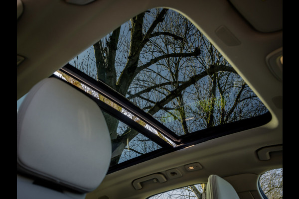 Volvo XC60 2.0 T6 Plug-in hybrid AWD Essential Edition Bright