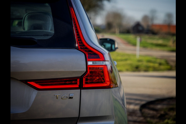 Volvo XC60 2.0 T6 Plug-in hybrid AWD Essential Edition Bright