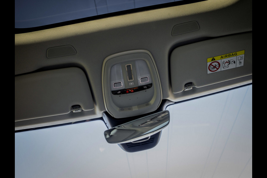 Volvo XC60 2.0 T6 Plug-in hybrid AWD Essential Edition Bright