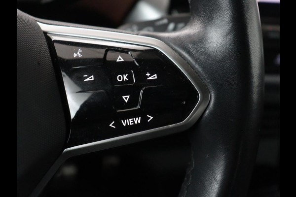 Volkswagen ID.5 Pro 77 kWh | SOH 94% | Stoelverwarming | Adaptive cruise | Carplay | Navigatie | 19'' | Parkeerhulp | Full LED | Stuurverwarming