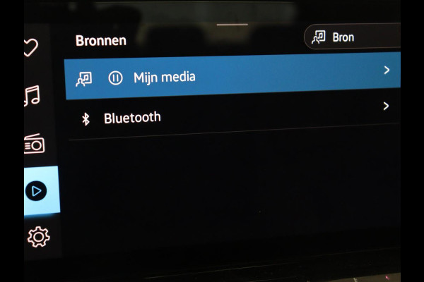 Volkswagen ID.5 Pro 77 kWh | SOH 94% | Stoelverwarming | Adaptive cruise | Carplay | Navigatie | 19'' | Parkeerhulp | Full LED | Stuurverwarming
