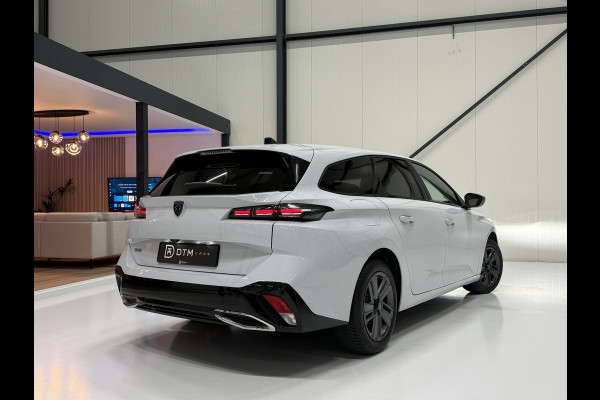 Peugeot 308 130pk Allure Trekhaak Navi, Leer Bekleding, Trekhaak, 360° Camera, ACC, LED Digital Cockpit,