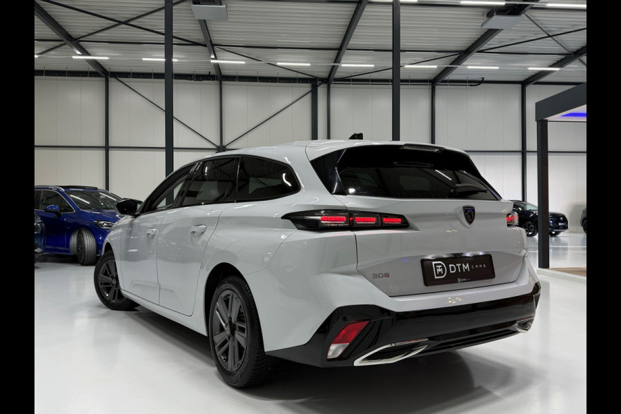 Peugeot 308 130pk Allure Trekhaak Navi, Leer Bekleding, Trekhaak, 360° Camera, ACC, LED Digital Cockpit,
