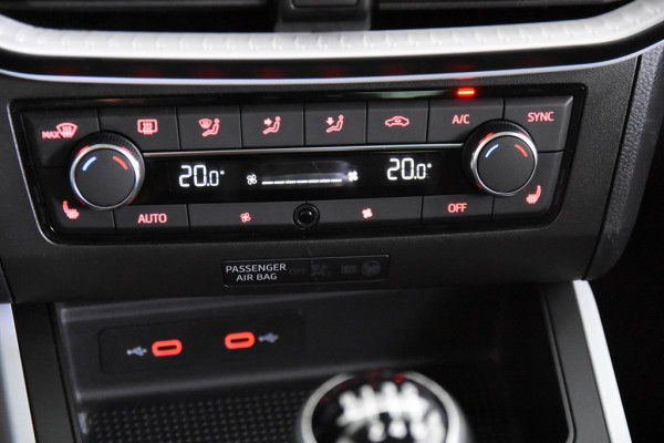 Seat Arona 1.0 TSI Urban *1ste Eigenaar*Navigatie*Stoelverwarming*