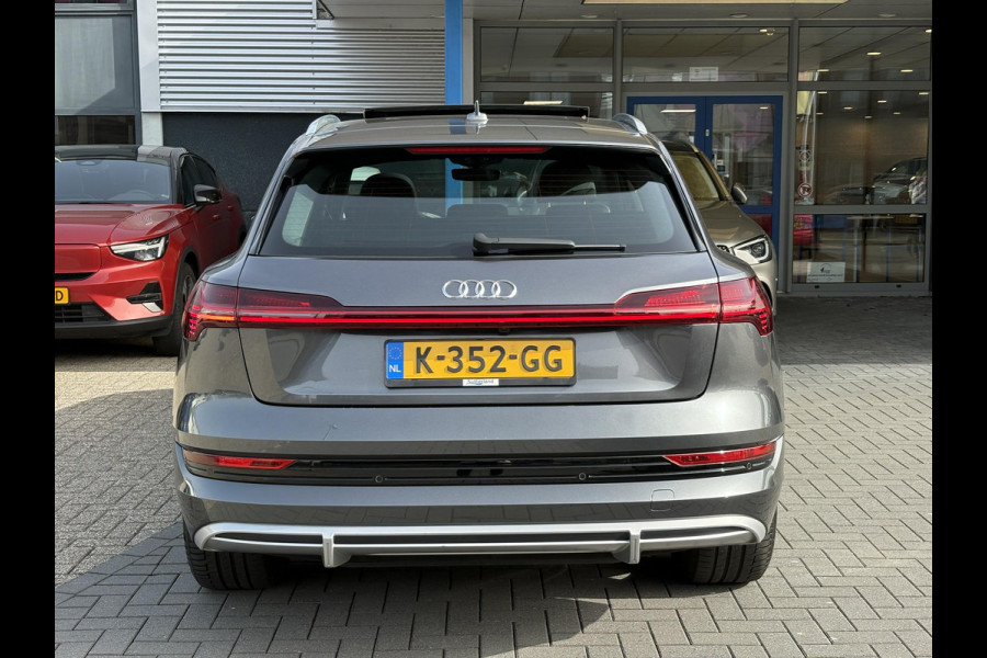 Audi e-tron 55 quattro S edition 95 kWh | Panoramadak | Stoelverwarming | Luchtvering | Memory Seats | ACC | B&O |