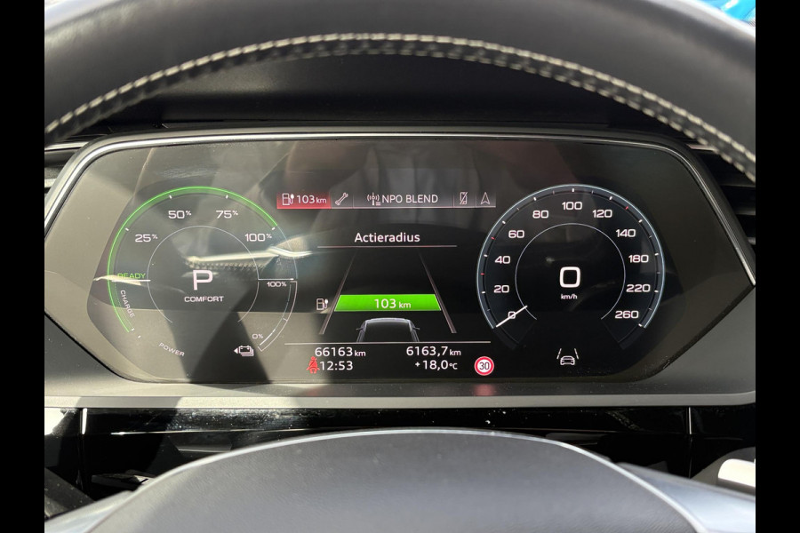 Audi e-tron 55 quattro S edition 95 kWh | Panoramadak | Stoelverwarming | Luchtvering | Memory Seats | ACC | B&O |