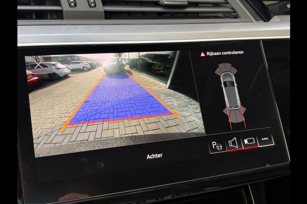 Audi e-tron 55 quattro S edition 95 kWh | Panoramadak | Stoelverwarming | Luchtvering | Memory Seats | ACC | B&O |