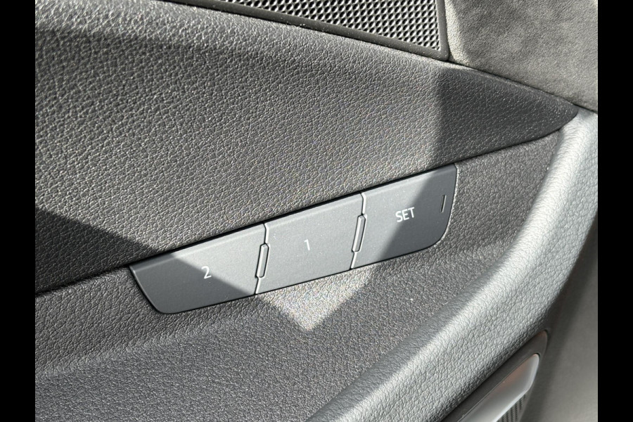 Audi e-tron 55 quattro S edition 95 kWh | Panoramadak | Stoelverwarming | Luchtvering | Memory Seats | ACC | B&O |