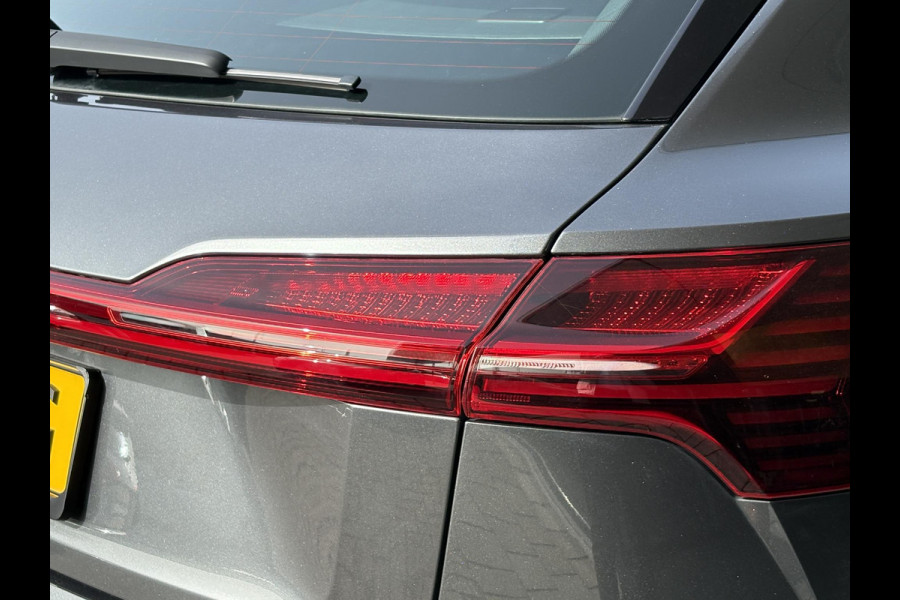 Audi e-tron 55 quattro S edition 95 kWh | Panoramadak | Stoelverwarming | Luchtvering | Memory Seats | ACC | B&O |