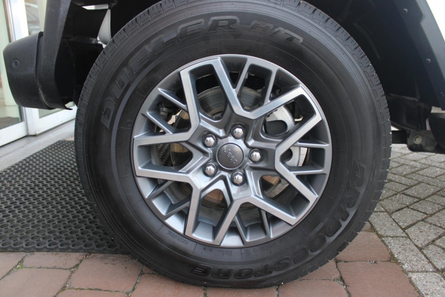 Jeep Wrangler Unlimited 4xe 380PK SAHARA OVERLAND | TRAILRATED | NAVIGATIE | APPLE CARPLAY/ANDROID AUTO | ACHTER/VOOR CAMERA | UITNEEMBARE DAKPLATEN | HARDTOP IN KLEUR | LEDEREN BEKLEDING | STOEL/STUUR VERWARMING | LED KOPLAMPEN | ADAPTIVE CRUISE CONTROL | TREE PLANKEN | HARD WHEELCOVER |