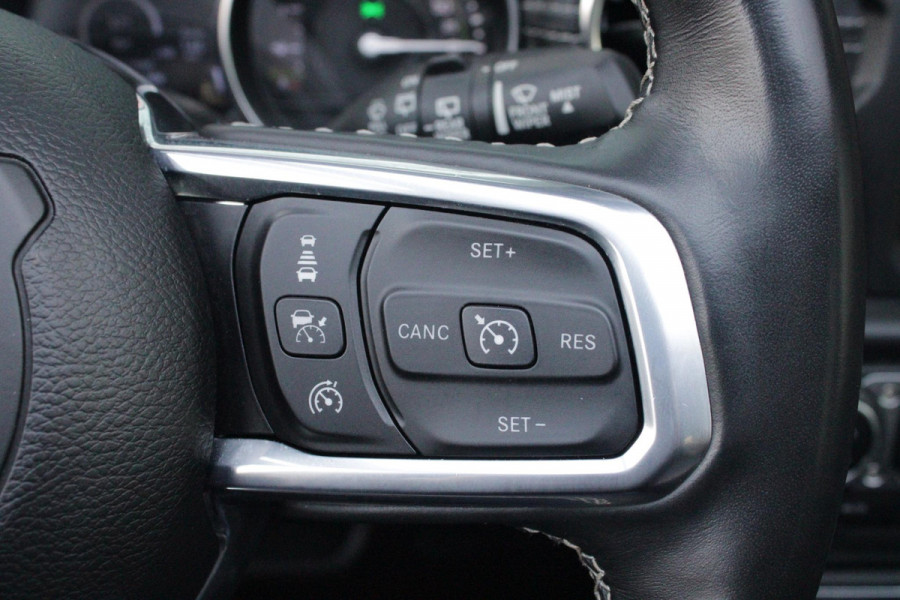 Jeep Wrangler Unlimited 4xe 380PK SAHARA OVERLAND | TRAILRATED | NAVIGATIE | APPLE CARPLAY/ANDROID AUTO | ACHTER/VOOR CAMERA | UITNEEMBARE DAKPLATEN | HARDTOP IN KLEUR | LEDEREN BEKLEDING | STOEL/STUUR VERWARMING | LED KOPLAMPEN | ADAPTIVE CRUISE CONTROL | TREE PLANKEN | HARD WHEELCOVER |