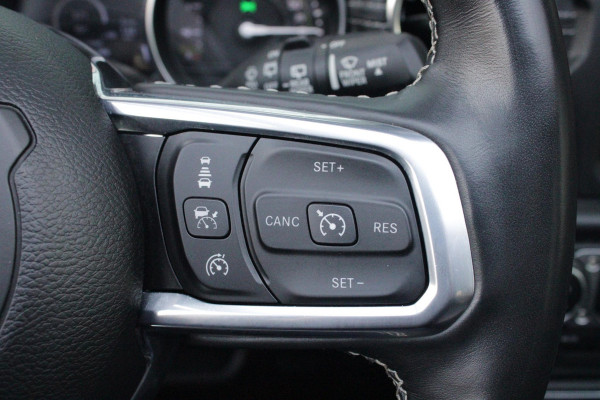 Jeep Wrangler Unlimited 4xe 380PK SAHARA OVERLAND | TRAILRATED | NAVIGATIE | APPLE CARPLAY/ANDROID AUTO | ACHTER/VOOR CAMERA | UITNEEMBARE DAKPLATEN | HARDTOP IN KLEUR | LEDEREN BEKLEDING | STOEL/STUUR VERWARMING | LED KOPLAMPEN | ADAPTIVE CRUISE CONTROL | TREE PLANKEN | HARD WHEELCOVER |