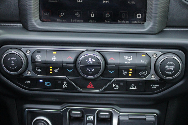 Jeep Wrangler Unlimited 4xe 380PK SAHARA OVERLAND | TRAILRATED | NAVIGATIE | APPLE CARPLAY/ANDROID AUTO | ACHTER/VOOR CAMERA | UITNEEMBARE DAKPLATEN | HARDTOP IN KLEUR | LEDEREN BEKLEDING | STOEL/STUUR VERWARMING | LED KOPLAMPEN | ADAPTIVE CRUISE CONTROL | TREE PLANKEN | HARD WHEELCOVER |