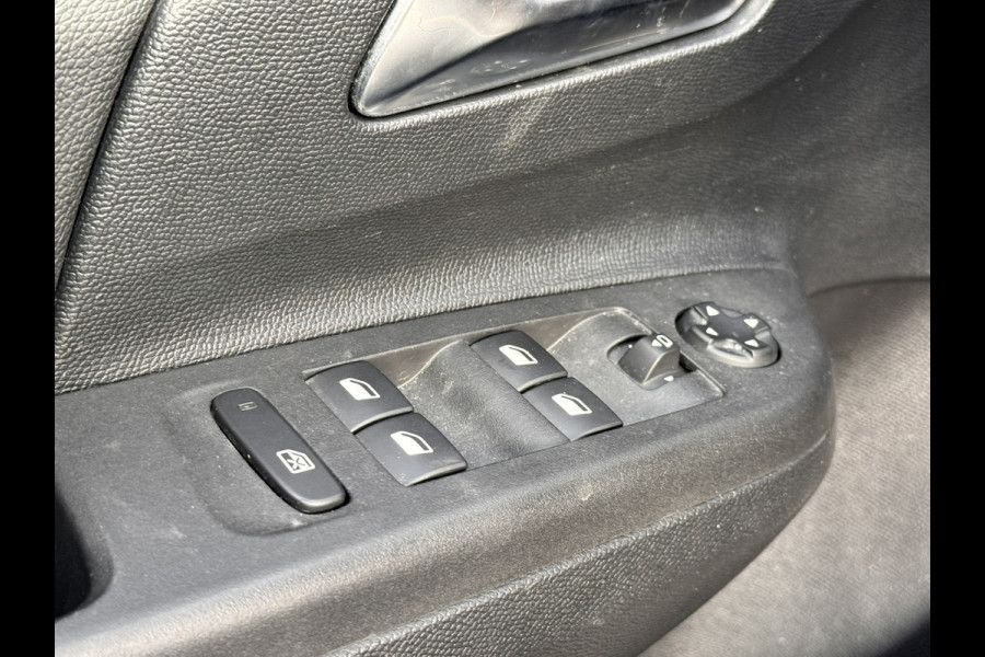 Opel Corsa 1.2 Turbo GS | Panorama | Comfort pack met stoel en stuurverwarming | Apple carplay / Android Auto | Camera achter