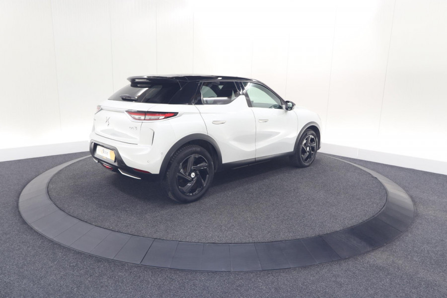 DS Ds 3 Crossback E-Tense So Chic 50 kWh | SHO = 93,8% | Allseason Banden | Camera | Dodehoekdetectie | Head-Up Display