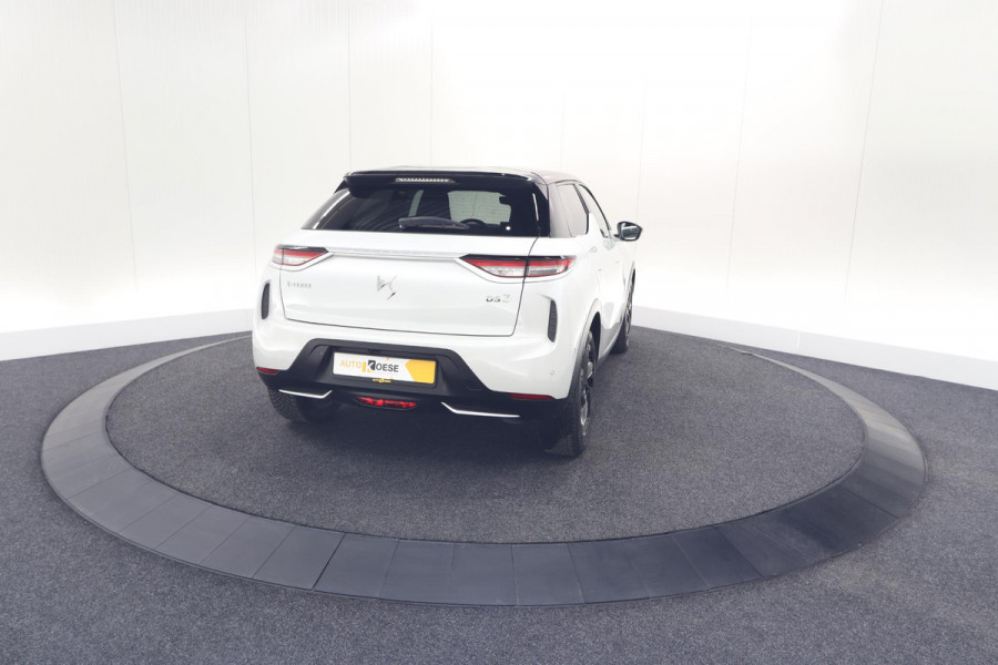 DS Ds 3 Crossback E-Tense So Chic 50 kWh | SHO = 93,8% | Allseason Banden | Camera | Dodehoekdetectie | Head-Up Display