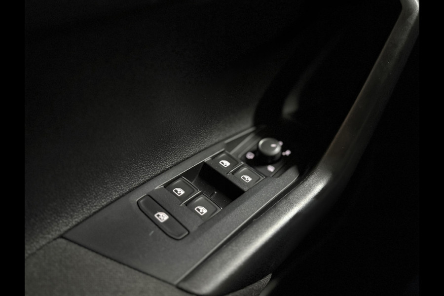 Volkswagen Polo 1.0 TSI R-Line | 110pk | IQ Drive pakket | Discover Pro | Clima | IQ Light |17 Inch|