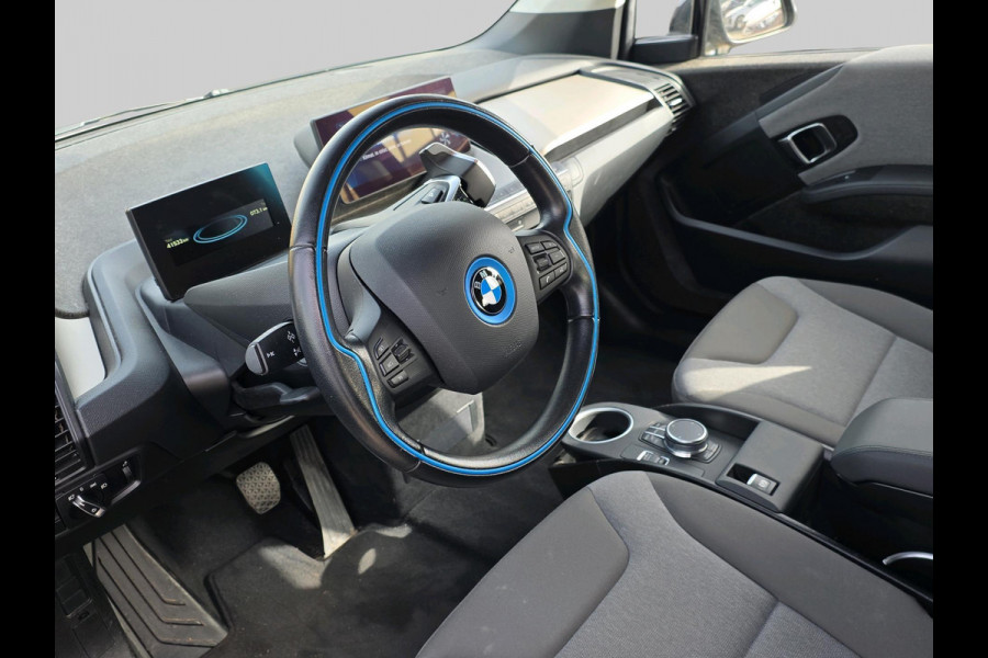 BMW i3 Basis iPerformance 94Ah 33 kWh KEURIGE AUTO// NIEUWSTAAT