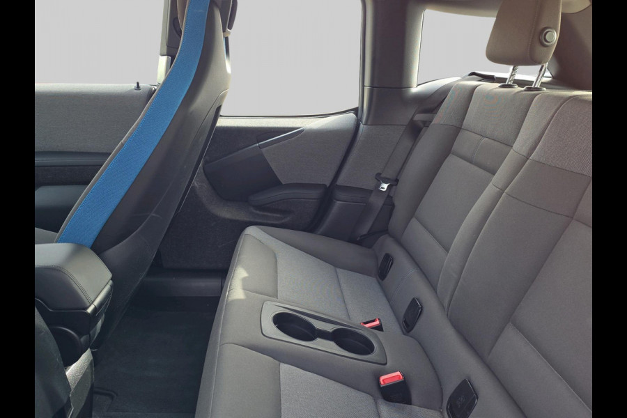 BMW i3 Basis iPerformance 94Ah 33 kWh KEURIGE AUTO// NIEUWSTAAT