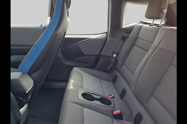 BMW i3 Basis iPerformance 94Ah 33 kWh KEURIGE AUTO// NIEUWSTAAT