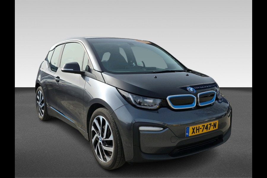 BMW i3 Basis iPerformance 94Ah 33 kWh KEURIGE AUTO// NIEUWSTAAT