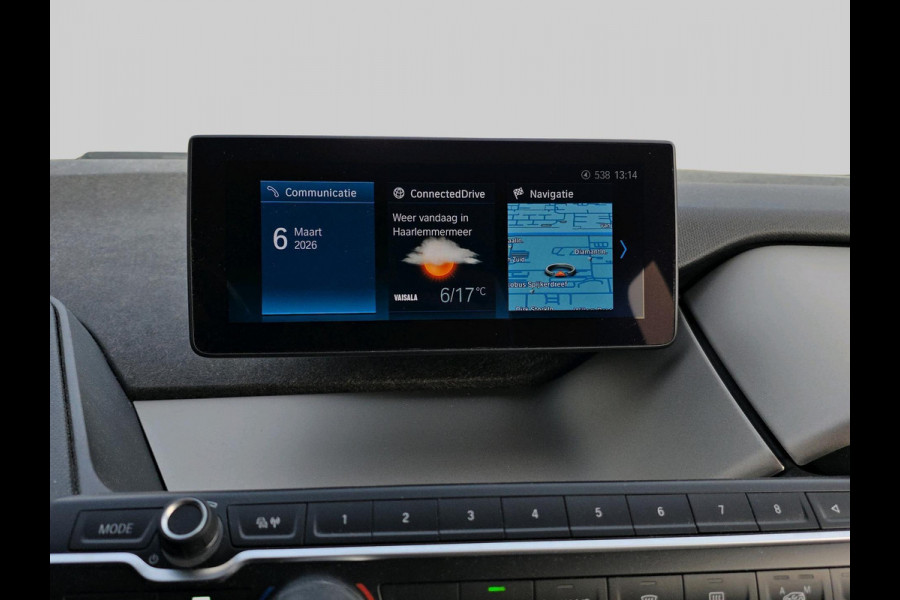 BMW i3 Basis iPerformance 94Ah 33 kWh KEURIGE AUTO// NIEUWSTAAT