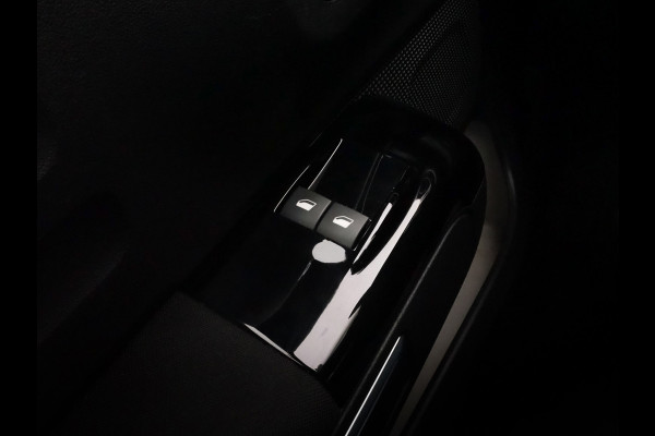 Citroën C3 1.2 PureTech Business Luxe (APPLE CARPLAY,PARKEERSENSOREN,CRUISE CONTROL,NAVIGATIE,CLIMATE,NIEUWE APK,TOPCONDITIE)