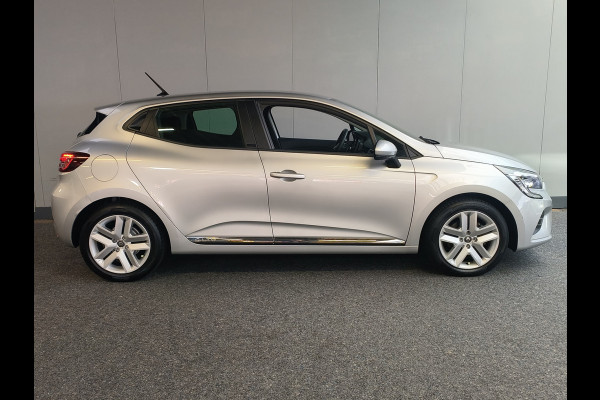 Renault Clio 1.6 E-Tech Hybrid 140 Business Zen uit 2021 Rijklaar  + 12 maanden Bovag-garantie Henk Jongen Auto's in Helmond,  al 50 jaar service zoals 't hoort!