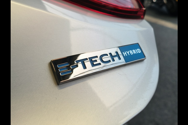 Renault Clio 1.6 E-Tech Hybrid 140 Business Zen uit 2021 Rijklaar  + 12 maanden Bovag-garantie Henk Jongen Auto's in Helmond,  al 50 jaar service zoals 't hoort!