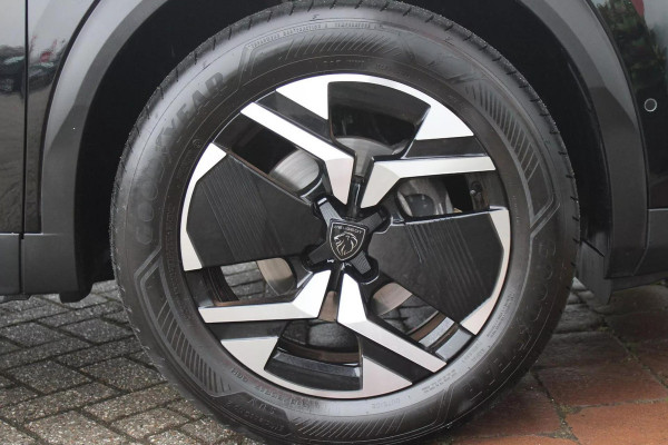 Peugeot 2008 1.2 Hybrid 145PK GT AUTOMAAT | ELEKTRISCH BEDIENBARE BESTUURDERSSTOEL | NAVIGATIE | FULL LED KOPLAMPEN | DRAADLOZE APPLE CARPLAY/ANDROID AUTO | ADAPTIVE CRUISE CONTROL | CAMERA VOOR + ACHTER | CLIMATE CONTROL | LICHTMETALEN VELGEN 17" | KEYLESS ENTRY/START | DAB+ RADIO | ALCANTARA/LEDEREN BEKLEDING  | DODEHOEK DETECTIE | PARKEERSENSOREN VOOR + ACHTER | STOEL VERWARMING |