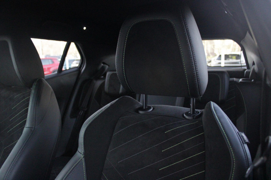 Peugeot 2008 1.2 Hybrid 145PK GT AUTOMAAT | ELEKTRISCH BEDIENBARE BESTUURDERSSTOEL | NAVIGATIE | FULL LED KOPLAMPEN | DRAADLOZE APPLE CARPLAY/ANDROID AUTO | ADAPTIVE CRUISE CONTROL | CAMERA VOOR + ACHTER | CLIMATE CONTROL | LICHTMETALEN VELGEN 17" | KEYLESS ENTRY/START | DAB+ RADIO | ALCANTARA/LEDEREN BEKLEDING  | DODEHOEK DETECTIE | PARKEERSENSOREN VOOR + ACHTER | STOEL VERWARMING |