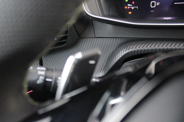 Peugeot 2008 1.2 Hybrid 145PK GT AUTOMAAT | ELEKTRISCH BEDIENBARE BESTUURDERSSTOEL | NAVIGATIE | FULL LED KOPLAMPEN | DRAADLOZE APPLE CARPLAY/ANDROID AUTO | ADAPTIVE CRUISE CONTROL | CAMERA VOOR + ACHTER | CLIMATE CONTROL | LICHTMETALEN VELGEN 17" | KEYLESS ENTRY/START | DAB+ RADIO | ALCANTARA/LEDEREN BEKLEDING  | DODEHOEK DETECTIE | PARKEERSENSOREN VOOR + ACHTER | STOEL VERWARMING |